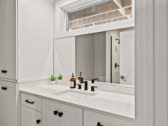 Van's Lumber custom built homes in Northeast Wisconsin interior bathroom