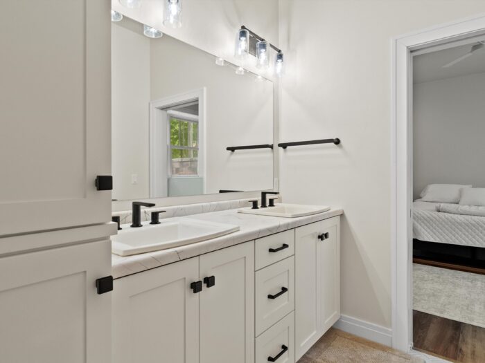 Van's Lumber custom built homes in Northeast Wisconsin interior bathroom