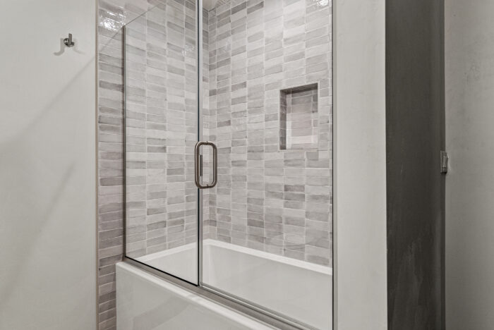 Van's Lumber custom built homes in Northeast Wisconsin interior bathroom