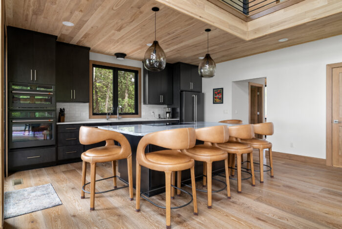 Van's Lumber custom built homes in Northeast Wisconsin interior eat in kitchen
