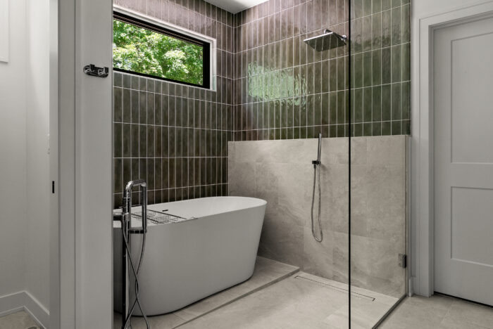 Van's Lumber custom built homes in Northeast Wisconsin interior bathroom
