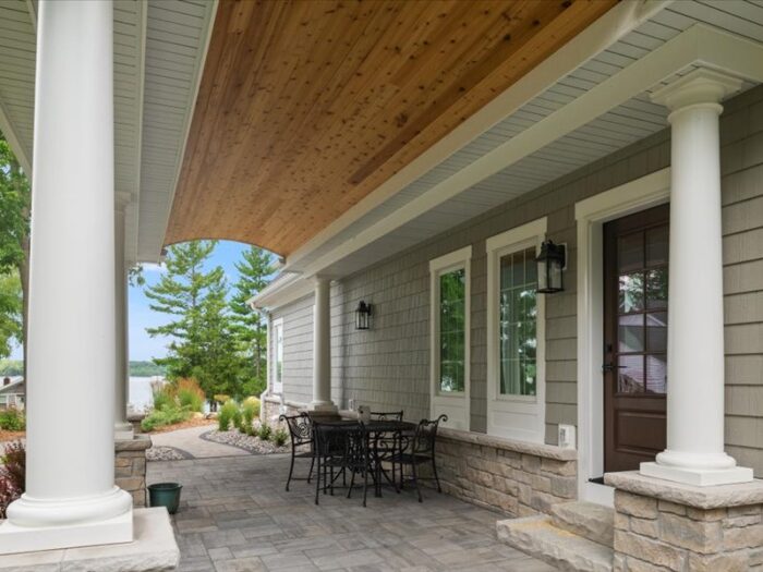 Van's Lumber custom built homes in Northeast Wisconsin exterior front porch