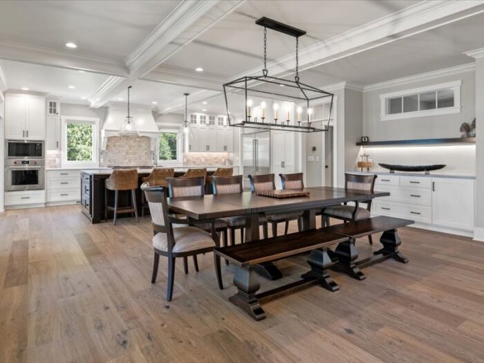 Van's Lumber custom built homes in Northeast Wisconsin interior dining room