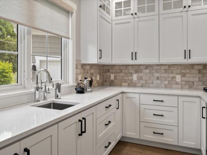 Van's Lumber custom built homes in Northeast Wisconsin interior kitchen