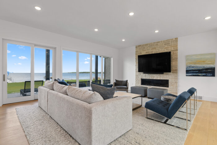 Modern Bay Living Room