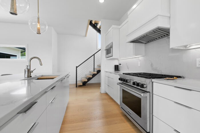 Modern Bay Kitchen