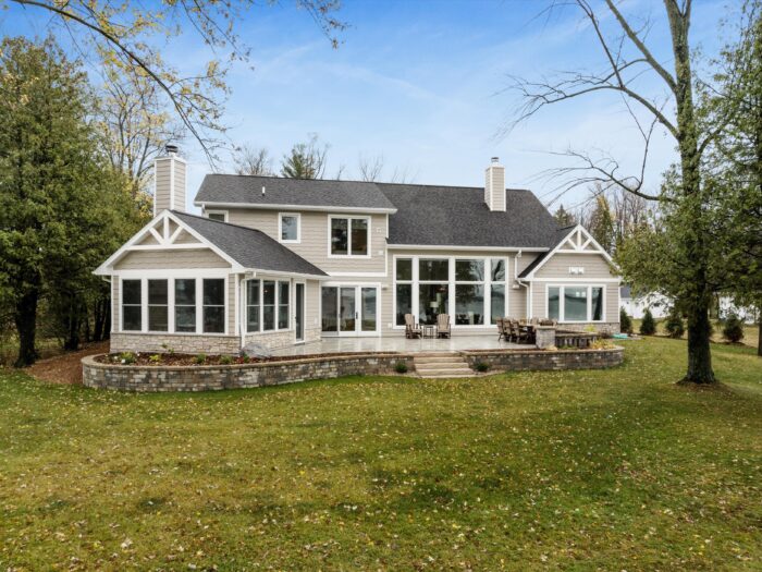 Lakeside Retreat Rear