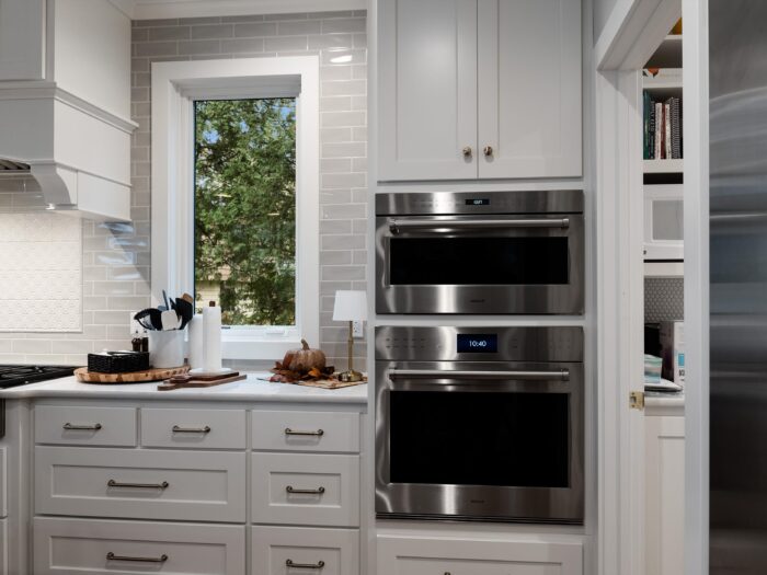 Lakeside Retreat Kitchen
