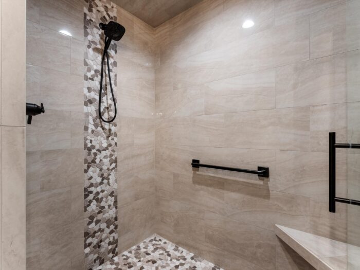 Lakeside Retreat Bathroom