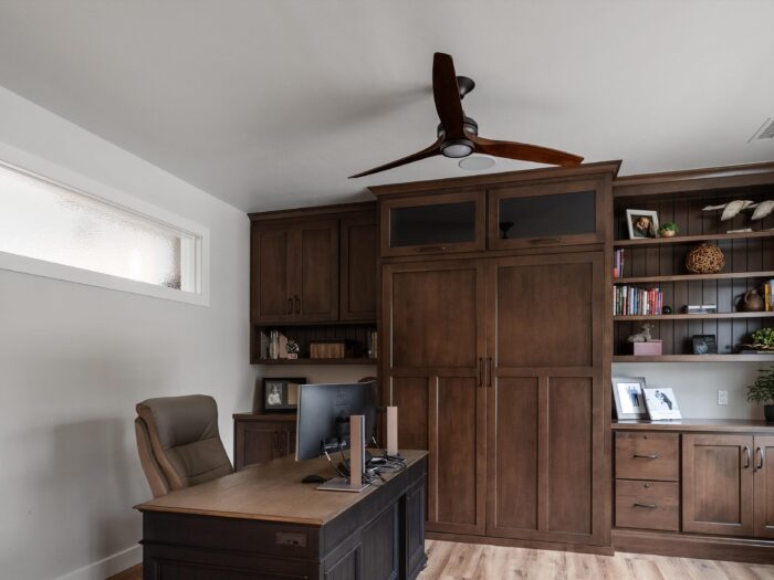 Lakeside Retreat Office